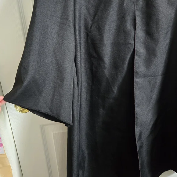 Harry Potter Robe Kids Medium Gryffindor Black Red Costume Hermione Cloak Hood - Picture 3 of 12